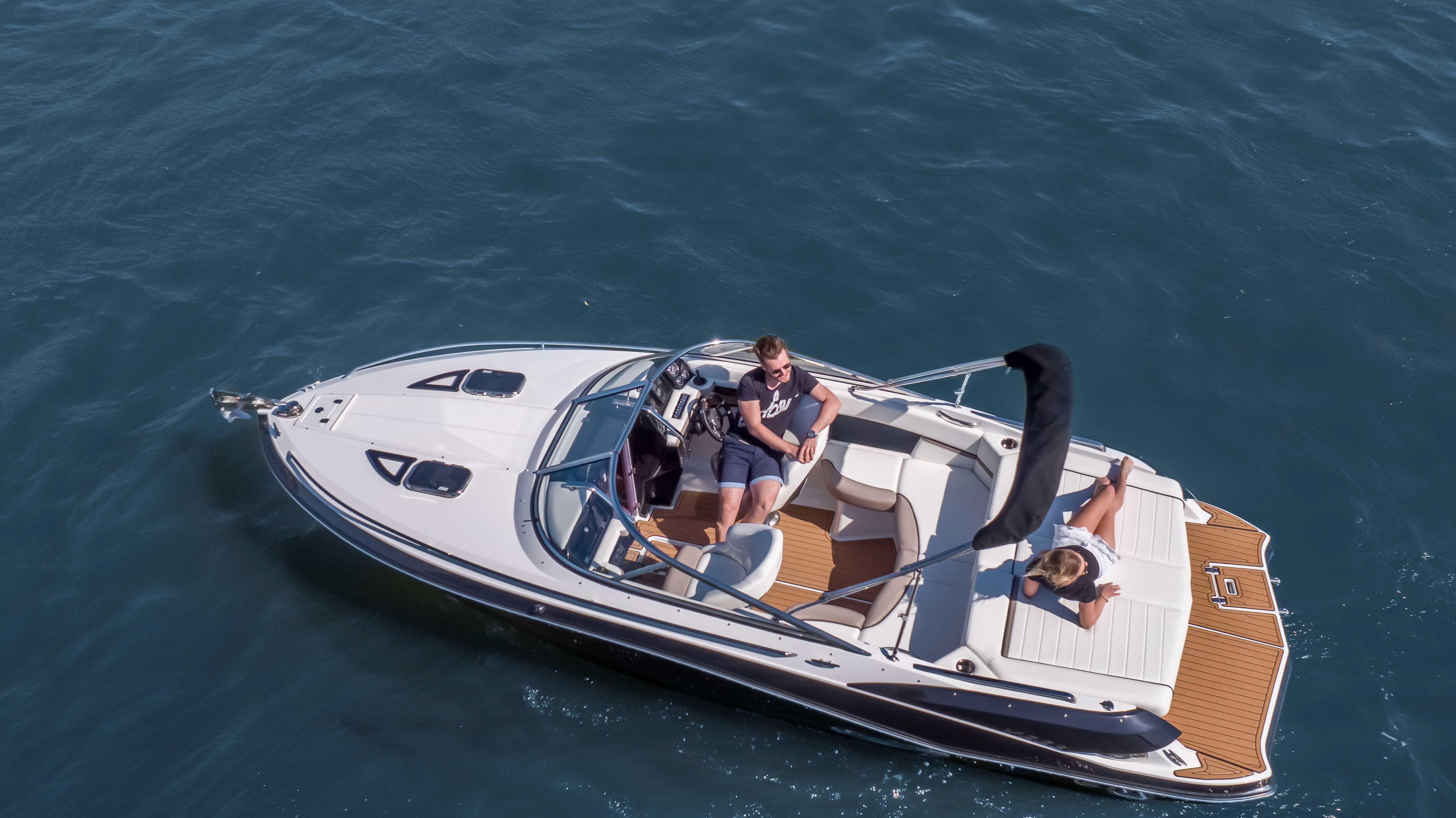 jacht motorowy VIPER 233 TOXXIC Day Cruiser na zamówienie