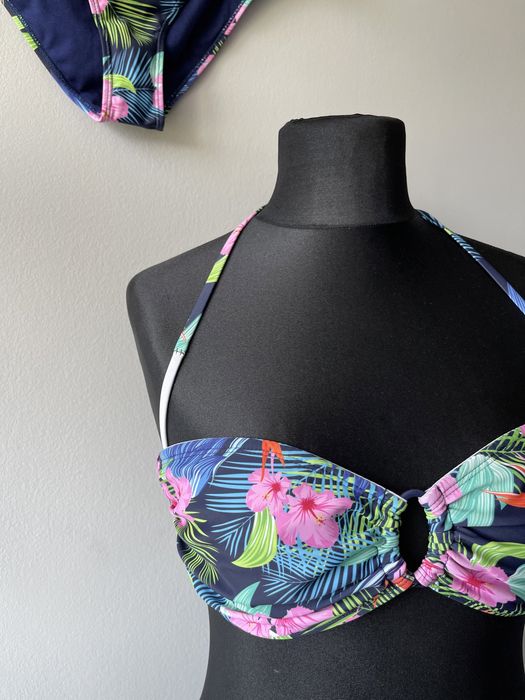 Strój kąpielowy, tropikalny wzór