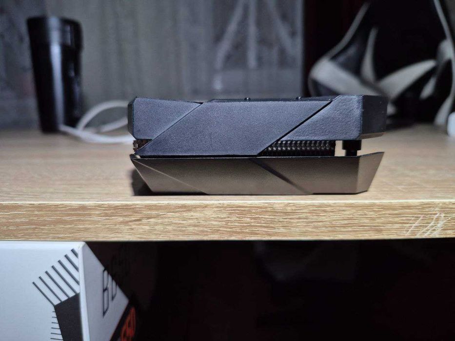 Продам видеокарту Gigabyte GeForce GTX 1660 6gb