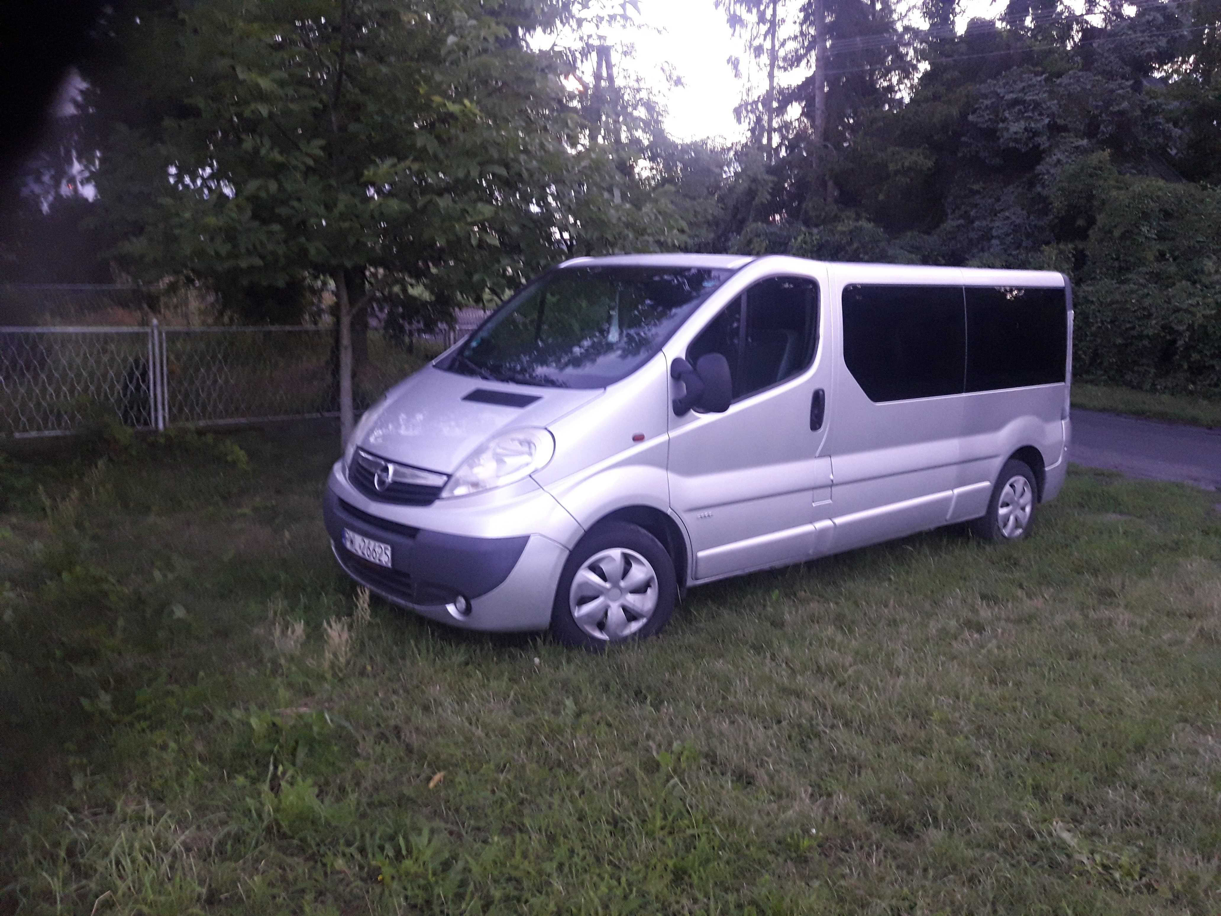 WYNAJMĘ 9 osobowego busa , Opel Vivaro Renault Trafic LONG , 180 doba