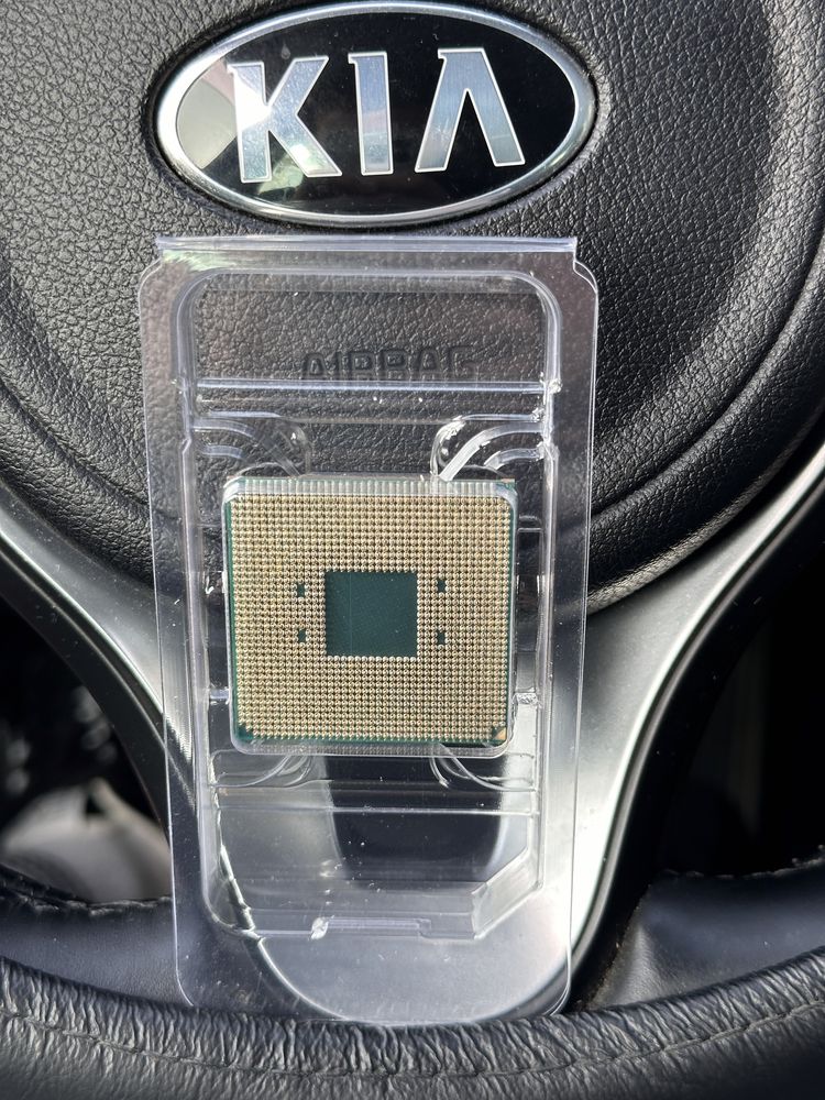 процесор ryzen 7 5700x новий