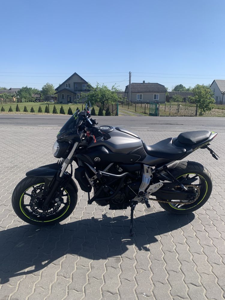 Yamaha mt-07 2016