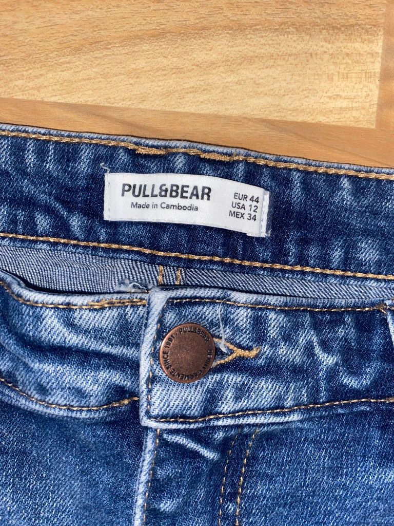 Spodnie damskie jeans Pull & Bear