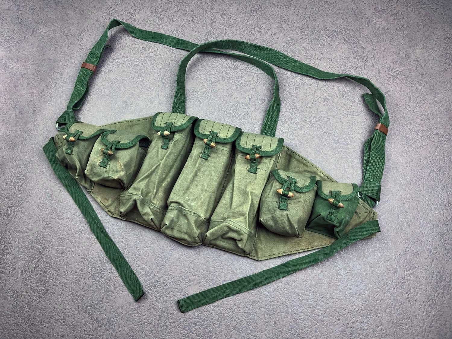 Kamizelka chicom do AK oryginał Wietnam Vietcong stanik chest rig