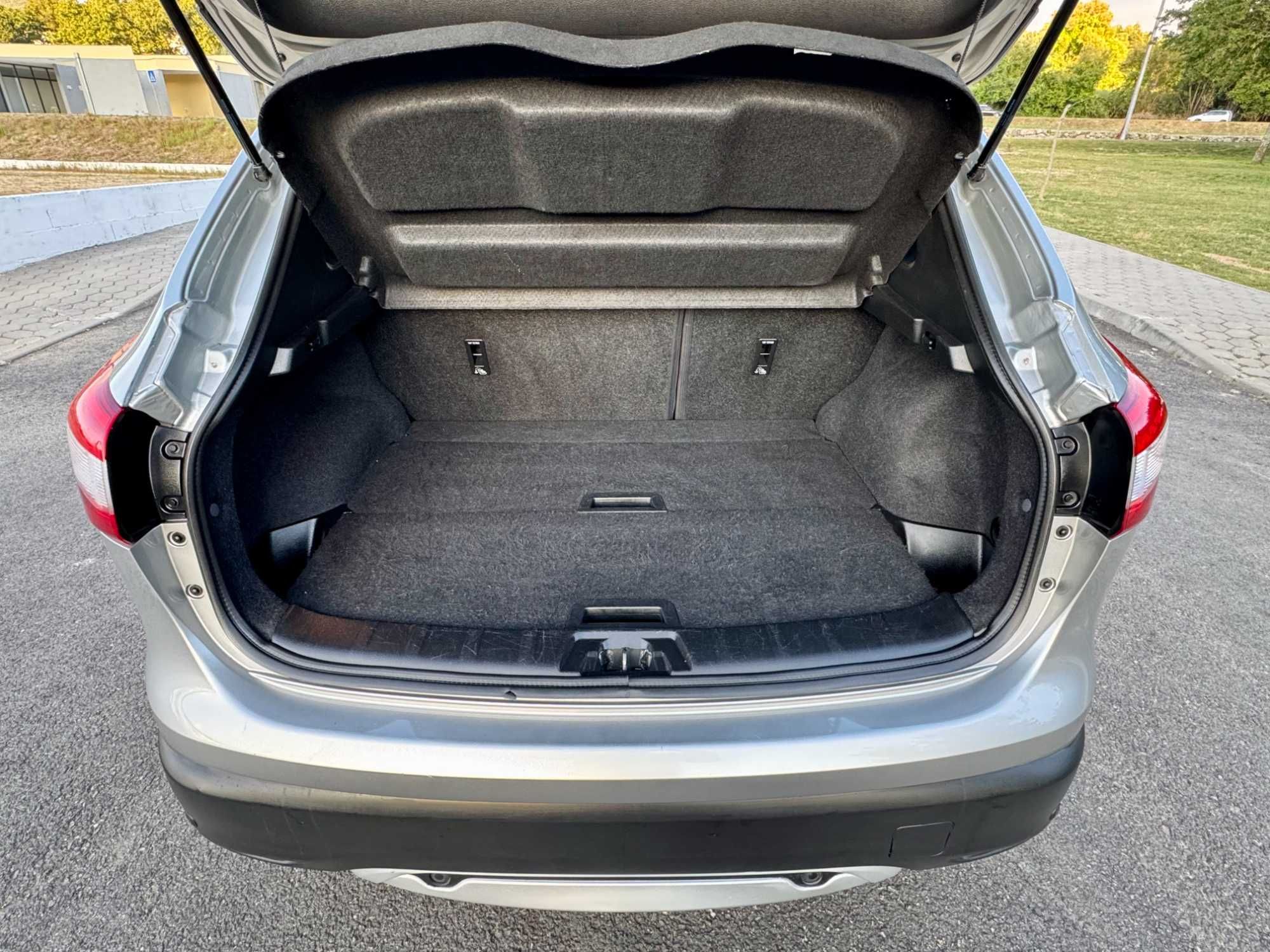 Nissan Qashqai 1.6Dci N-Connecta - Trato de Financiamento