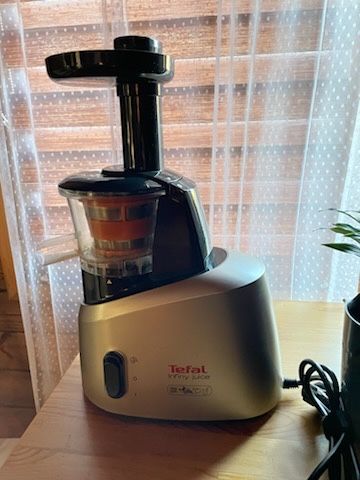 Wyciskarka wolnoobrotowa Tefal Infiny Juice ZC25.