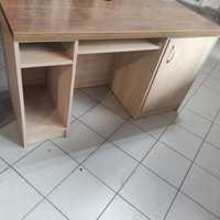 Sprzedam drewniane biurko