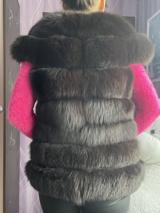 Женская меховая жилетка (песец)