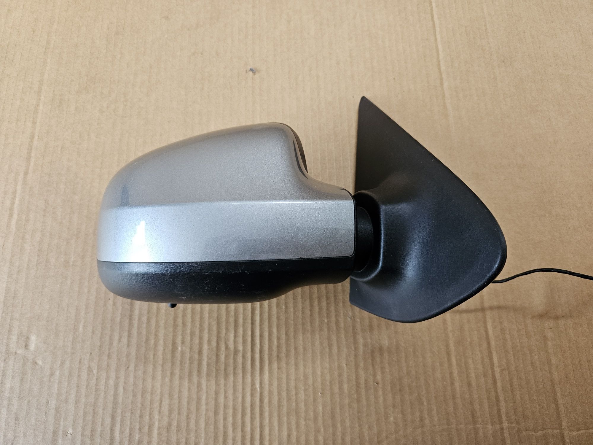 Dacia Sandero Stepway 2 II Logan 2 lusterko prawe manualne boczne
