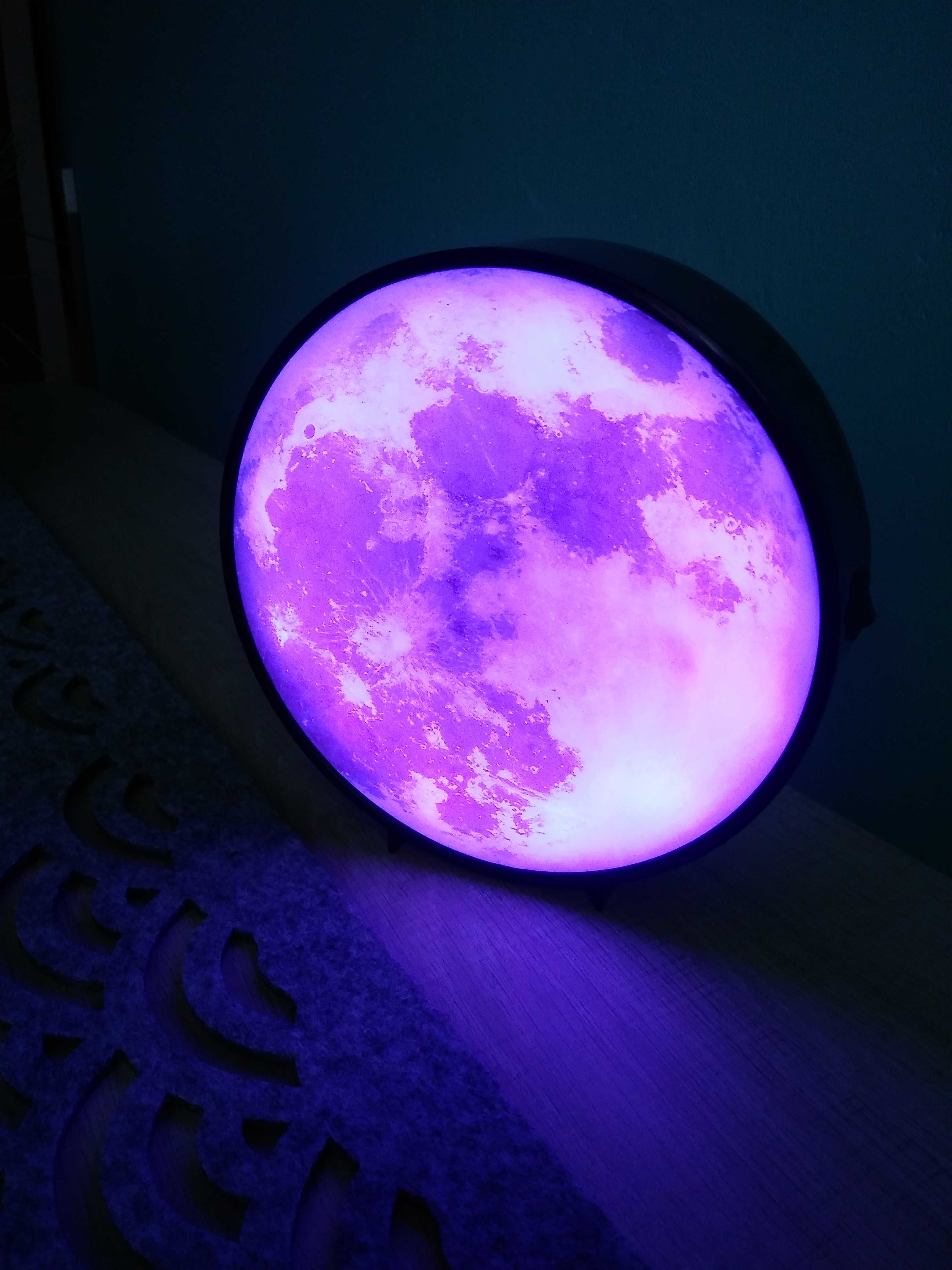 Lampka dekoracyjna księżyc