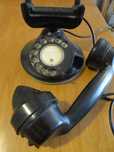Telefone antigo em bom estado
