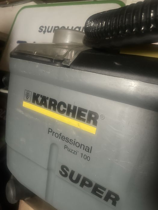 Миючий пилосос Karcher Puzzi 100 для хімчистки