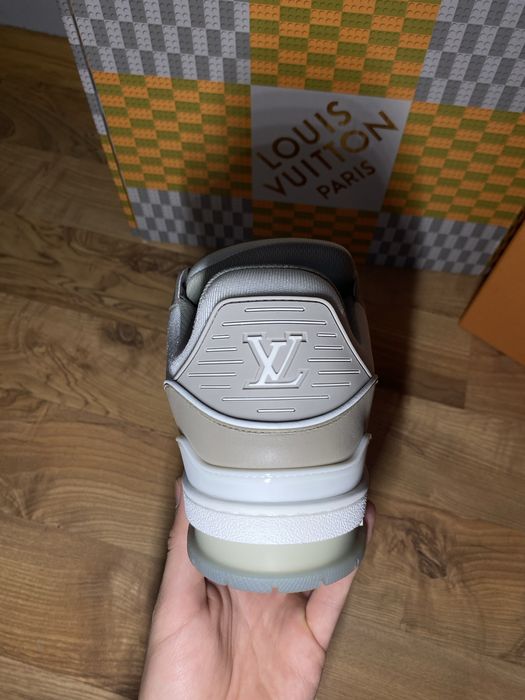 Louis Vuitton Trainer Gray