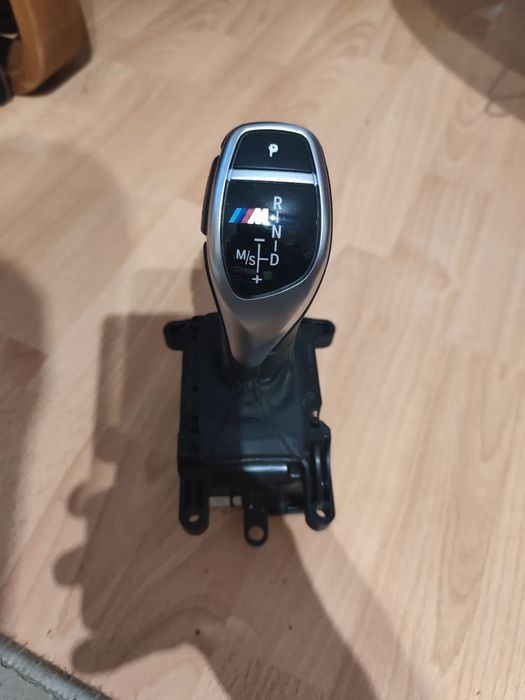 BMW F10 F11 F26 LEWAREK DŹWIGNIA ZMIANY BIEGÓW WYBIERAK 9296912