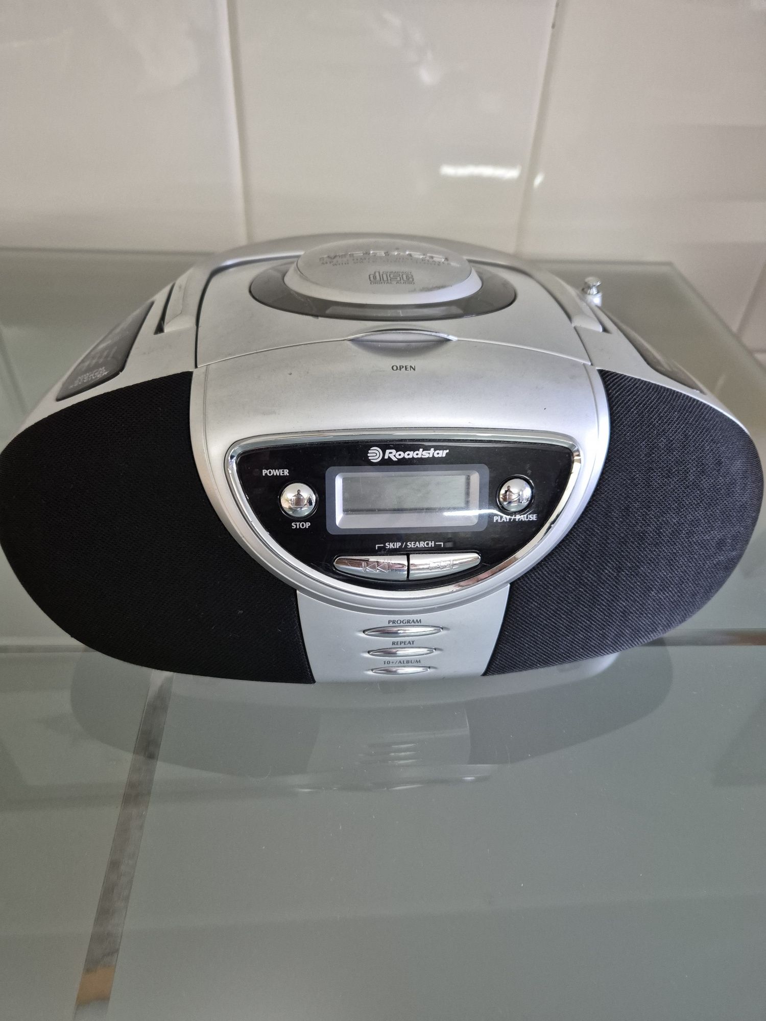 Radio e leitor de CDS