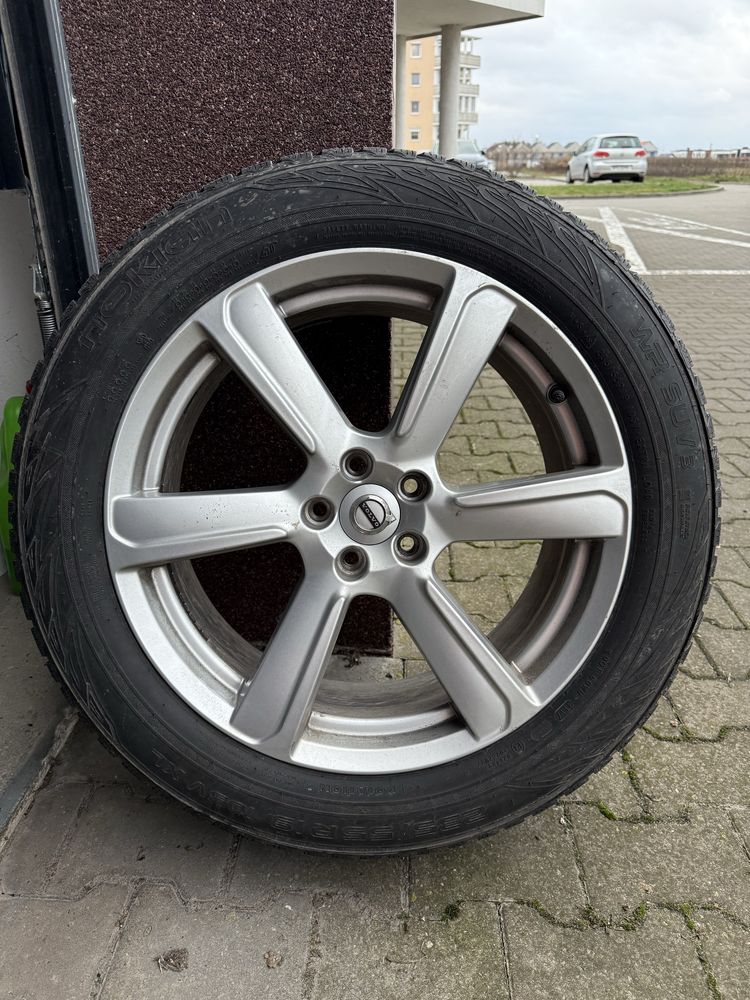 Koła alufelgi 19 cali volvo xc90 opony zimowe - komplet