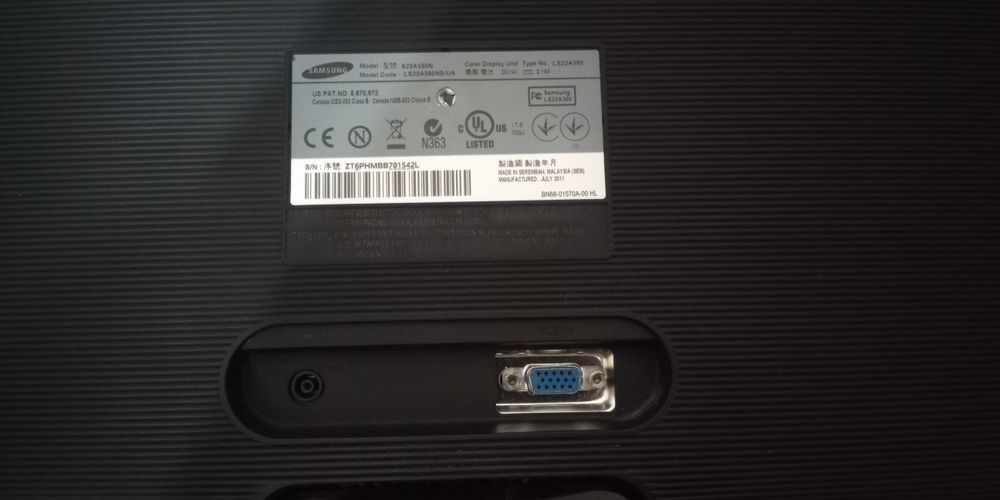 Монітор 21.5" Samsung S22A350N (LS22A350NS) High Glossy Black