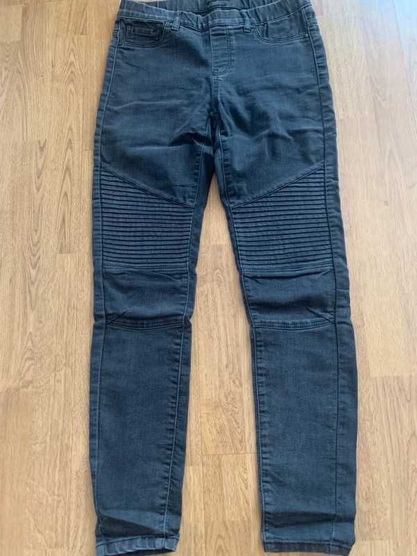 Czarne jeansy na gumce Orsay rozmiar 34