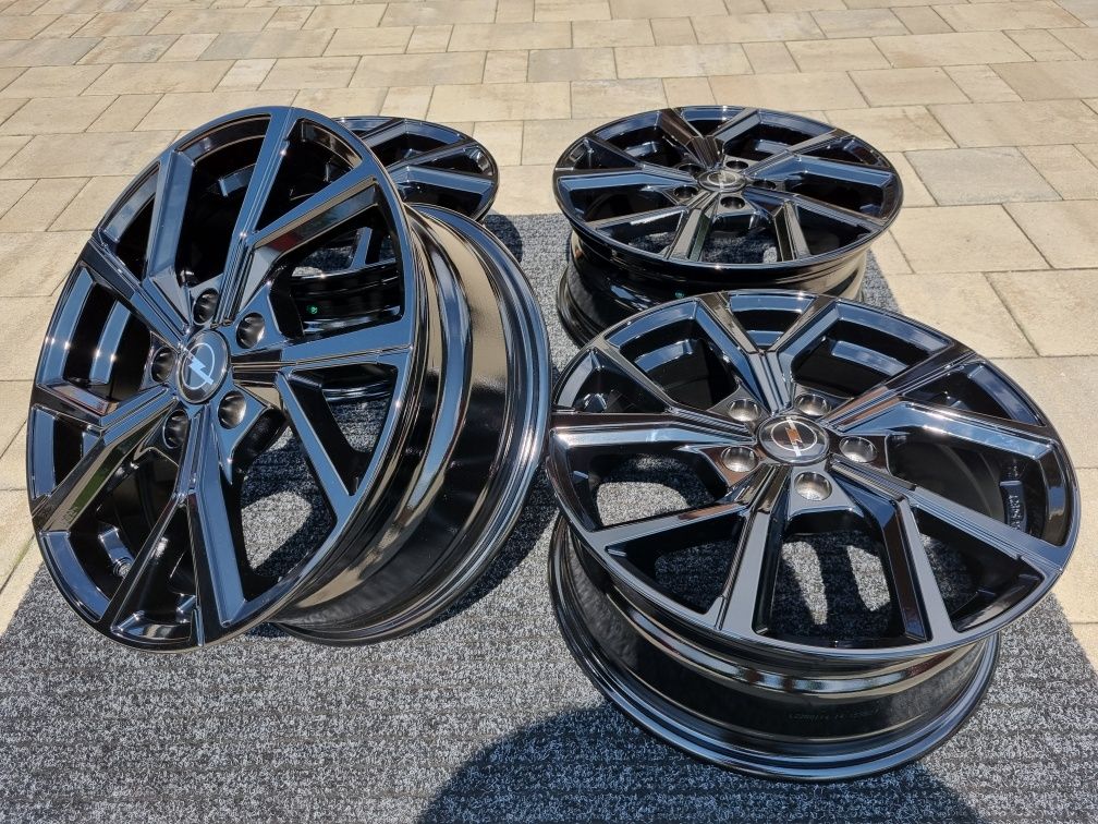 Opel Astra 16 " Felgi aluminiowe nowe 5x108 Grandland Combo
