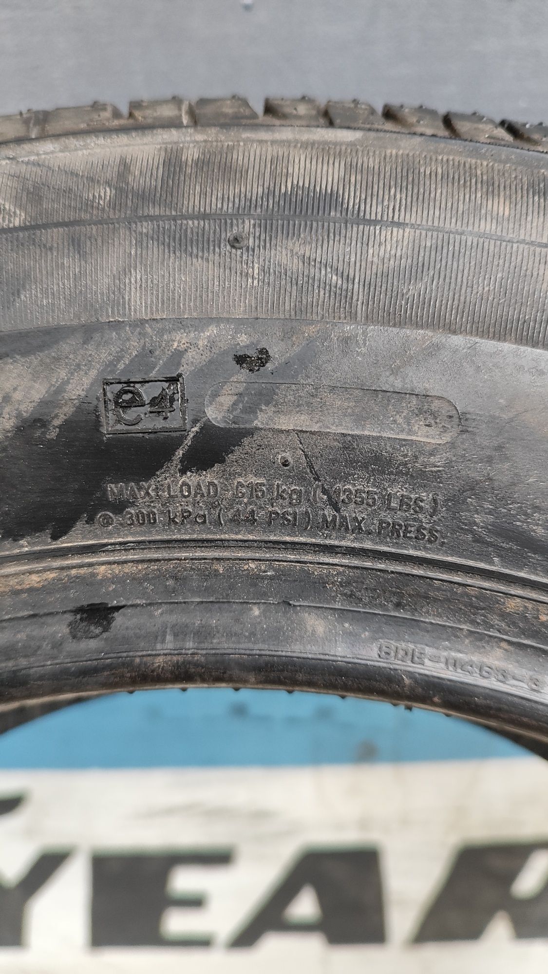 Шина Bridgestone одна, літня 195/65 R15