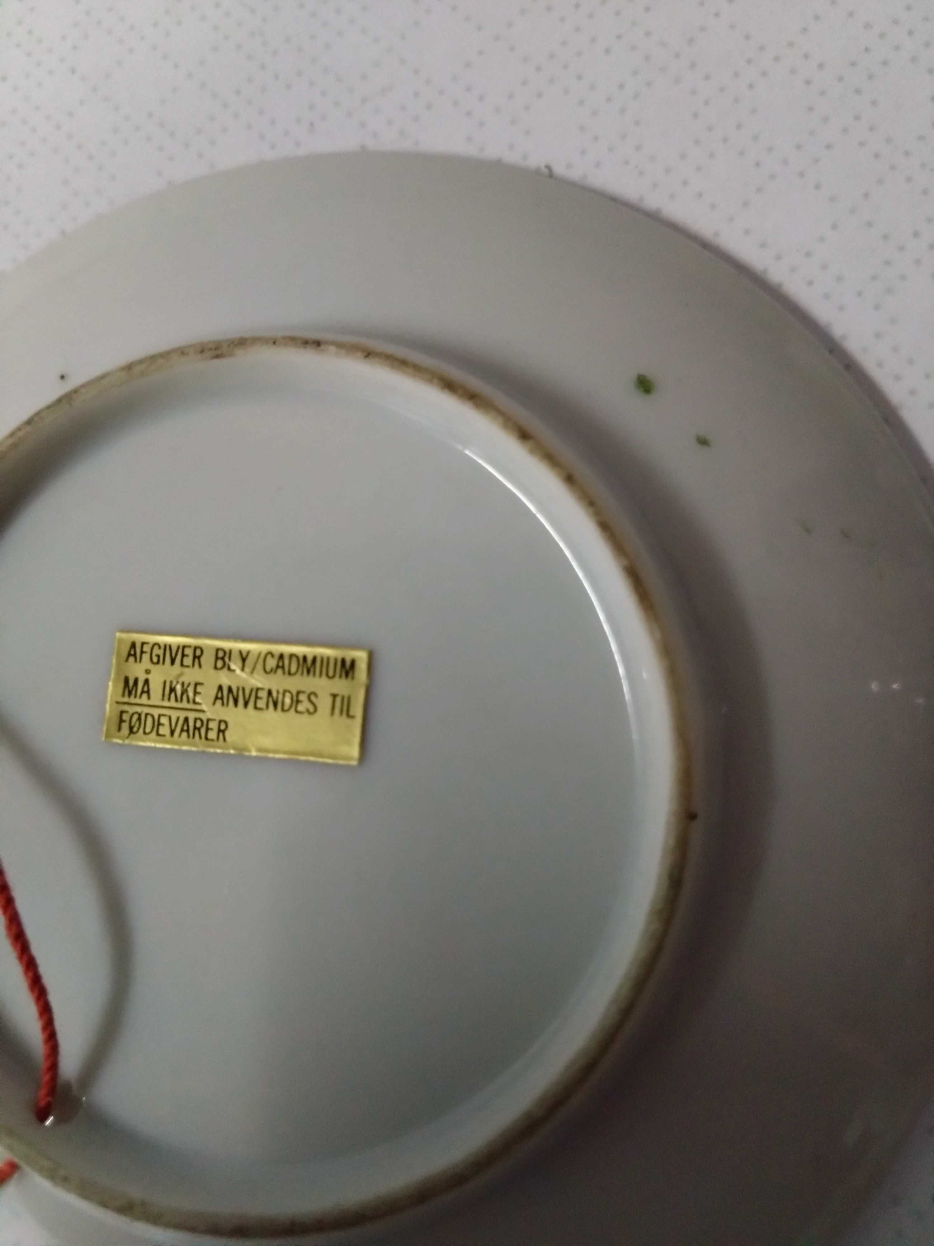 ROMO Piękny stylowy talerzyk do powieszenia na ścianę Wysyłka