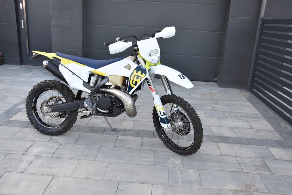 Motocykl Husqvarna 300 TE 2022