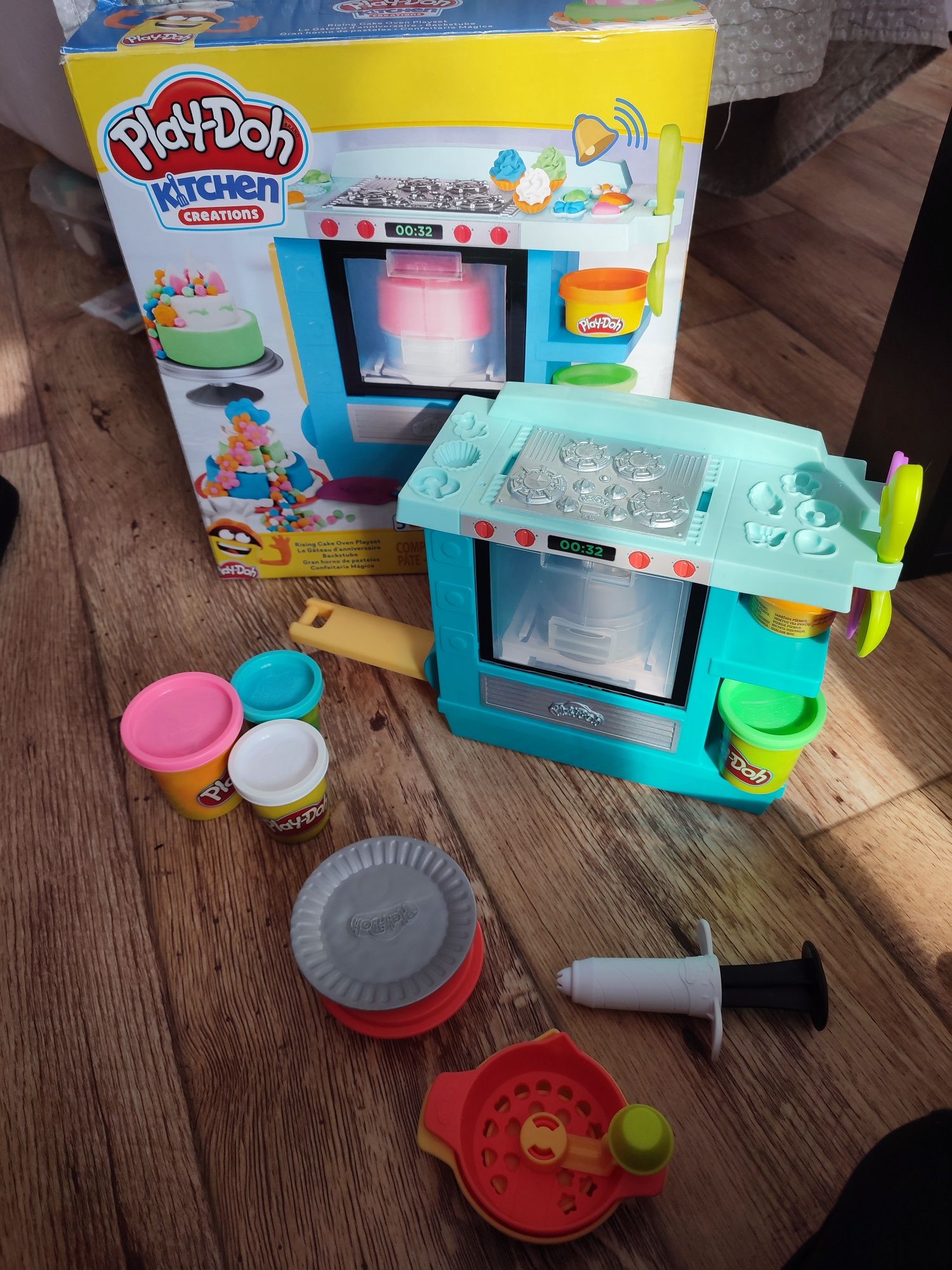 Trzy kompletne zestawy Play-Doh +