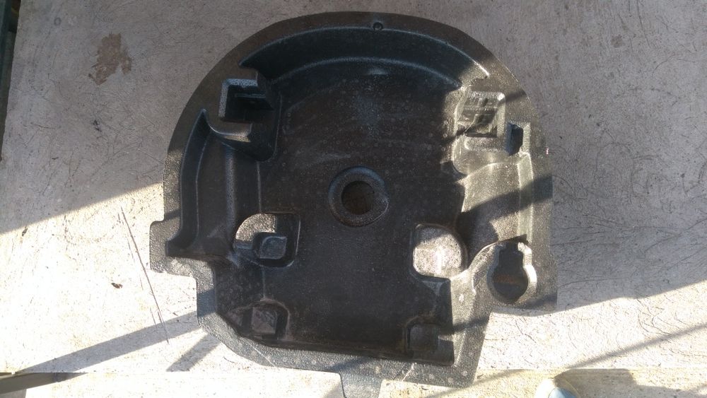 Органайзер на запаску Пежо 207