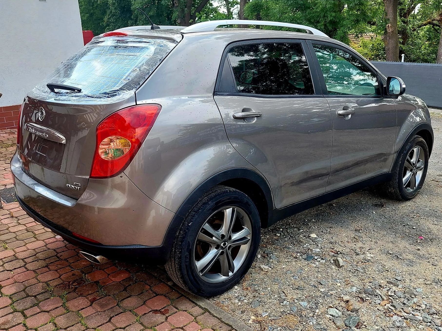 SsangYong/KGM Korando 4 x 4 manual 2.0D 175 PS dobrze wyposazony sprawny