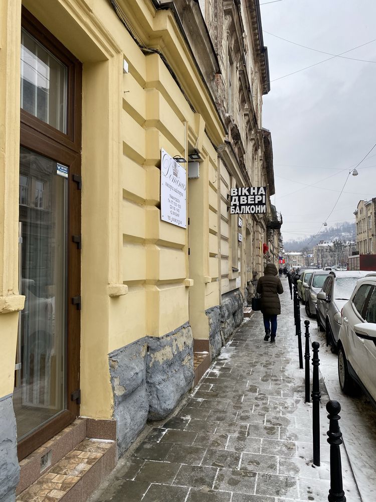 Оренда фасадного приміщення м.Львів, вул.ПідДубом,23