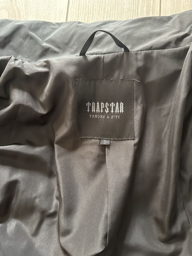 Kurtka trapstar S czarno/niebieska