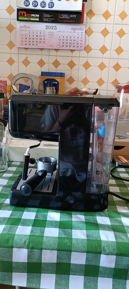 Máquina de café BECKEN