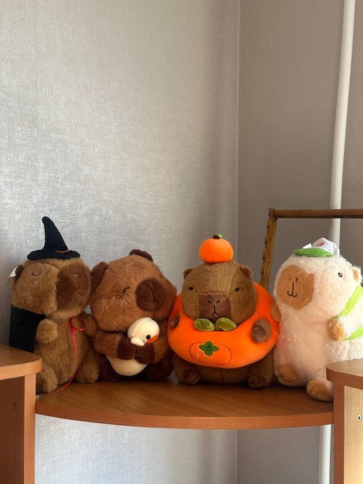 Мʼякі іграшки плюшеві капібари