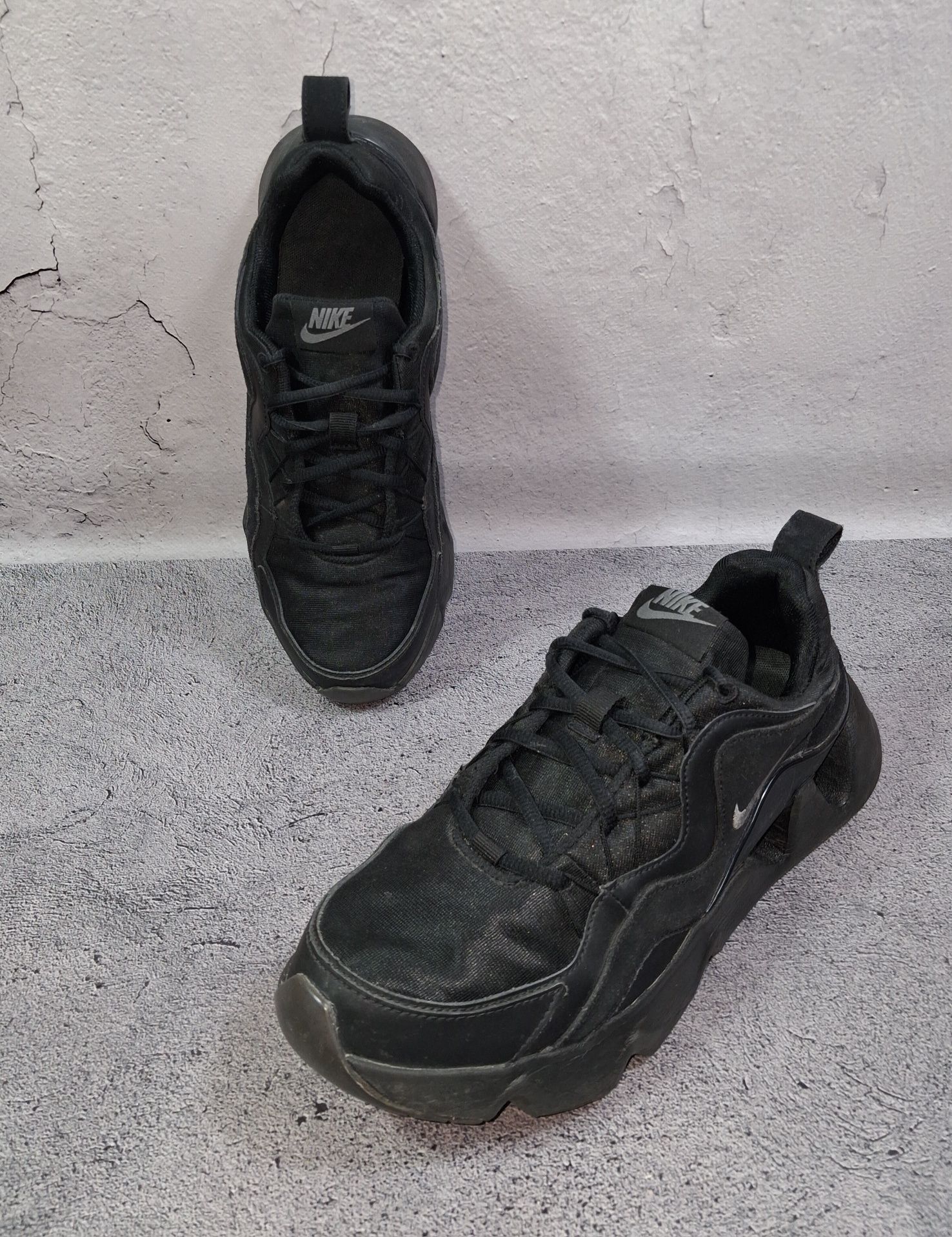 Кроссовки Nike Ryz 365 женские черные SB Blazer