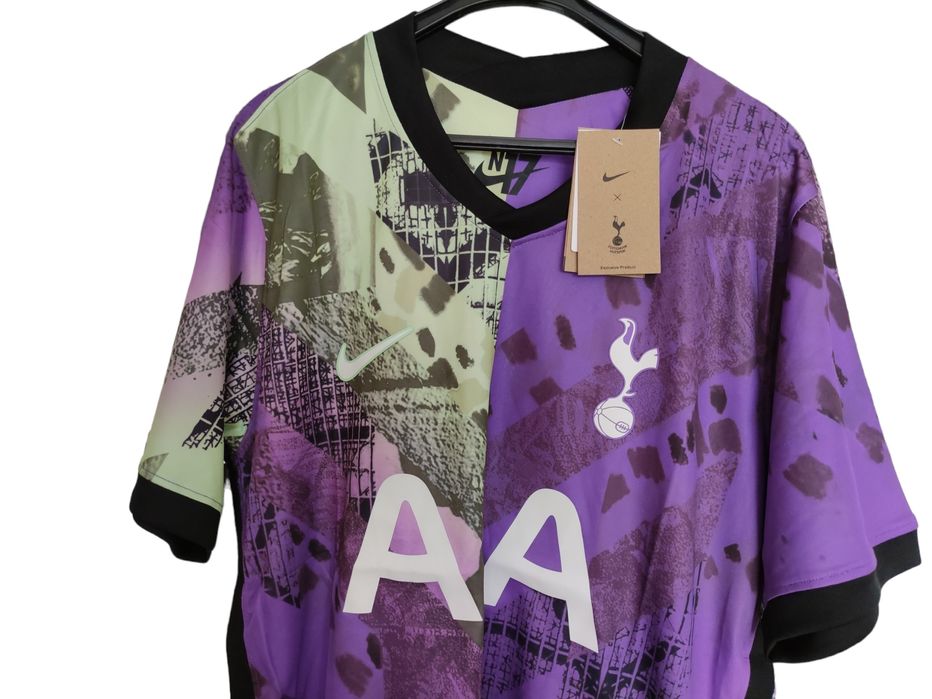 Nike Koszulka Tottenham Hotspur sezon 21/22 3 zestaw r.L dizajn modern