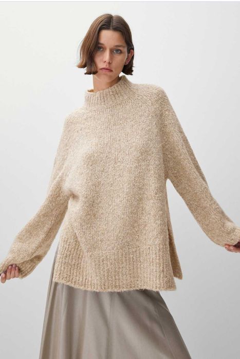 Massimo Dutti Limited Luźny sweter Golf z wełny i alpaki Beżowy