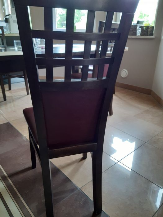 Komplet 8 krzeseł i stół