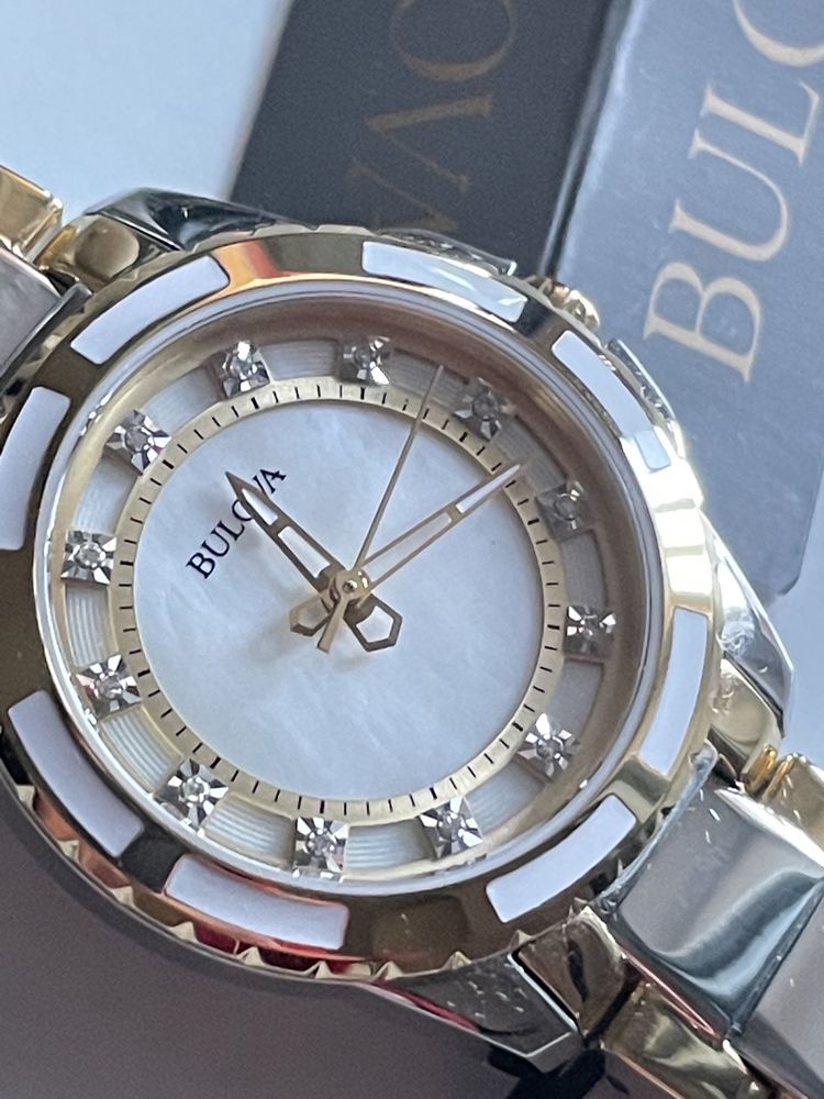 -40%$ 12 бриллиантов Bulova Diamond часы diamonds годинник