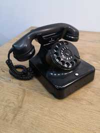 Zabytkowy telefon Siemens FG SK 54 z 1954 r