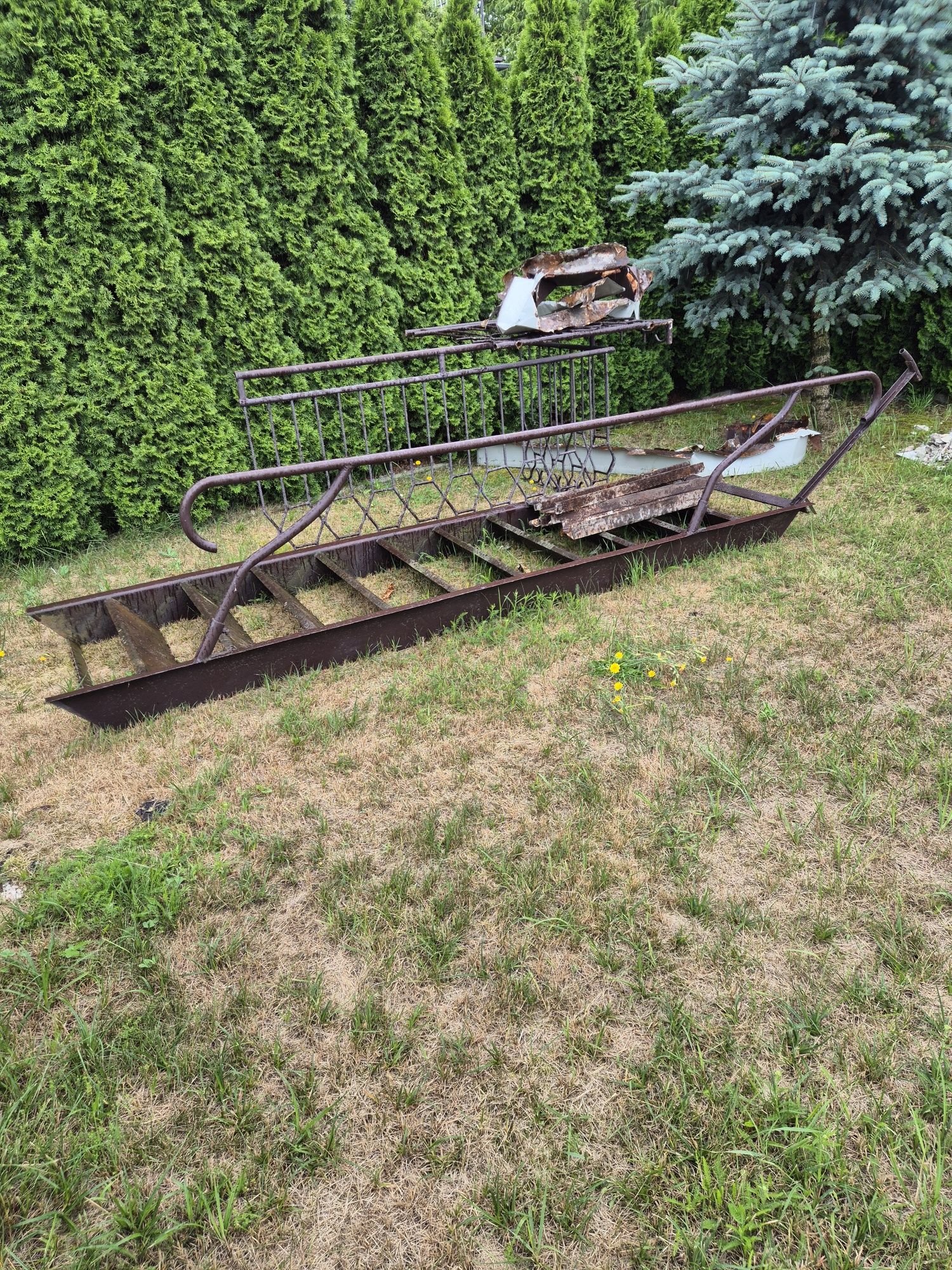 Sprzedam schody metalowe zewnętrzne  techniczne