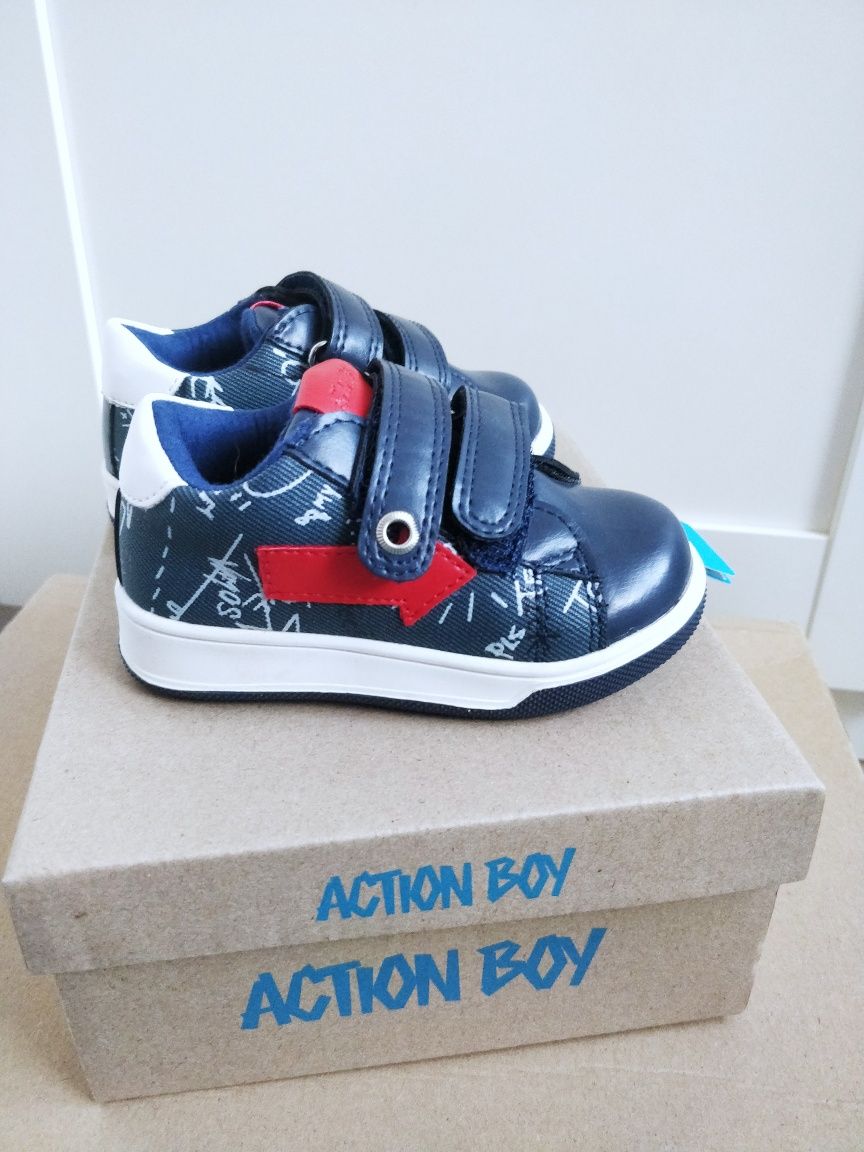 Action boy nowe adidasy na rzepy 20