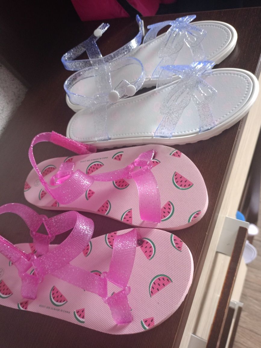 Nowe buty Dla dziewczynki