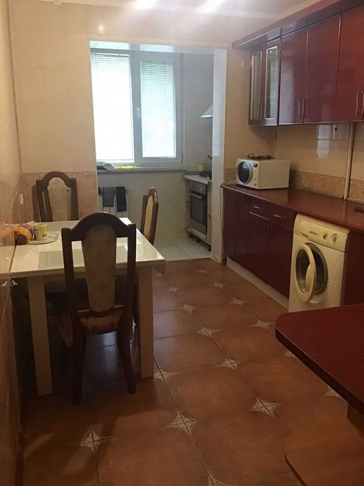 Сдам комнату для девушки на Бочарова/ Добровольского