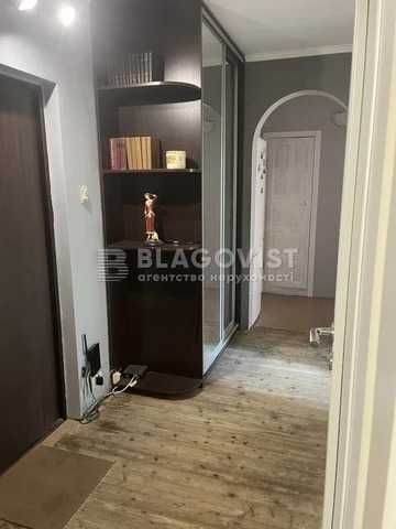 Продам 2 кімн.квартиру Срібнокільська, 4  53.8кв.м  ст.М"Позняки-5 хв.