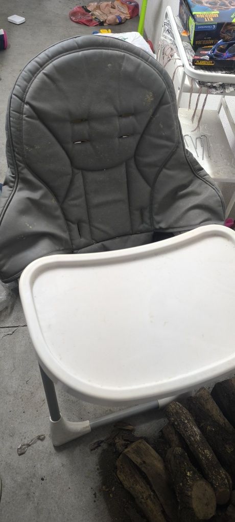 Cadeira da papa para bebé