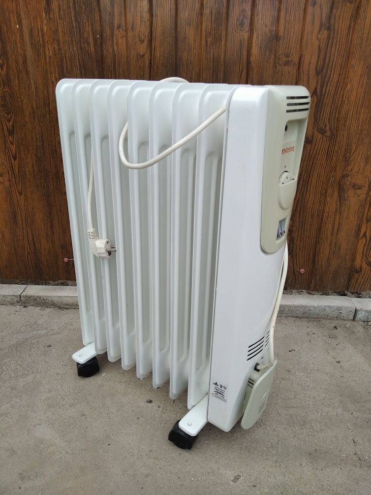Масляный обогреватель радиатор Termostar на 8 секций на колесиках