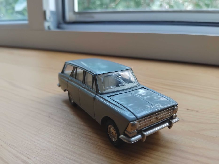 Модель 1/43 Москвич 427 фургон СССР