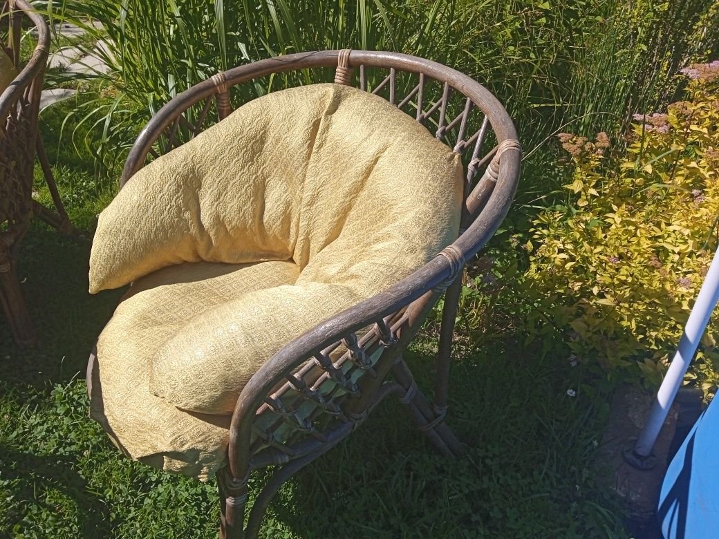 Dwa fotele i stolik do ogrodu, sofka gratis