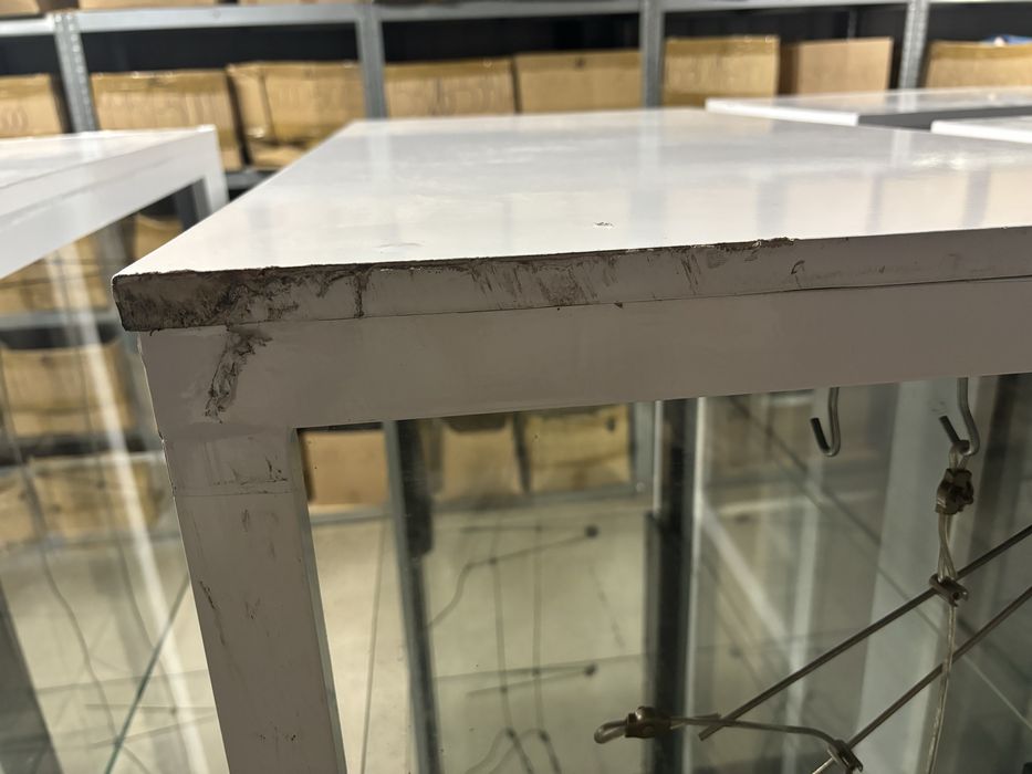 Regały futryny sklepowe