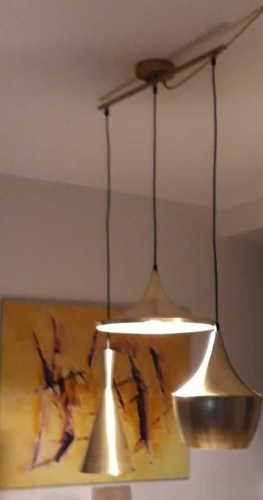 Złota lampa z metalu, 3 klosze
